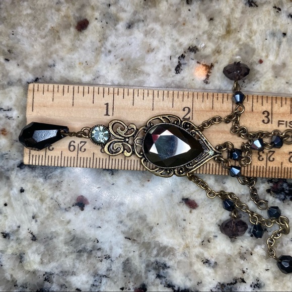 Cookie Lee Victorian Style Grey, Black & Clear Genuine Crystal Pendant Necklace - Picture 4 of 9